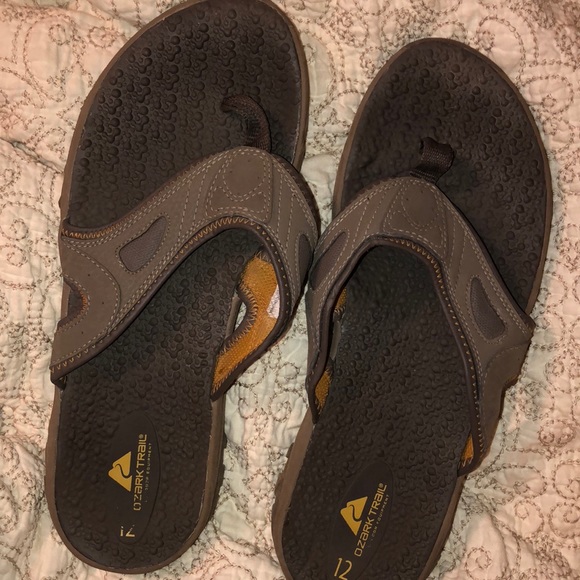 ozark flip flops